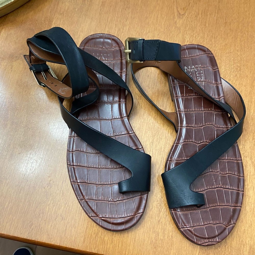 Naturalizer LEATHER Strappy Sandals